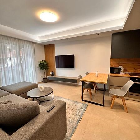 Noon Apartments Tirana Esterno foto