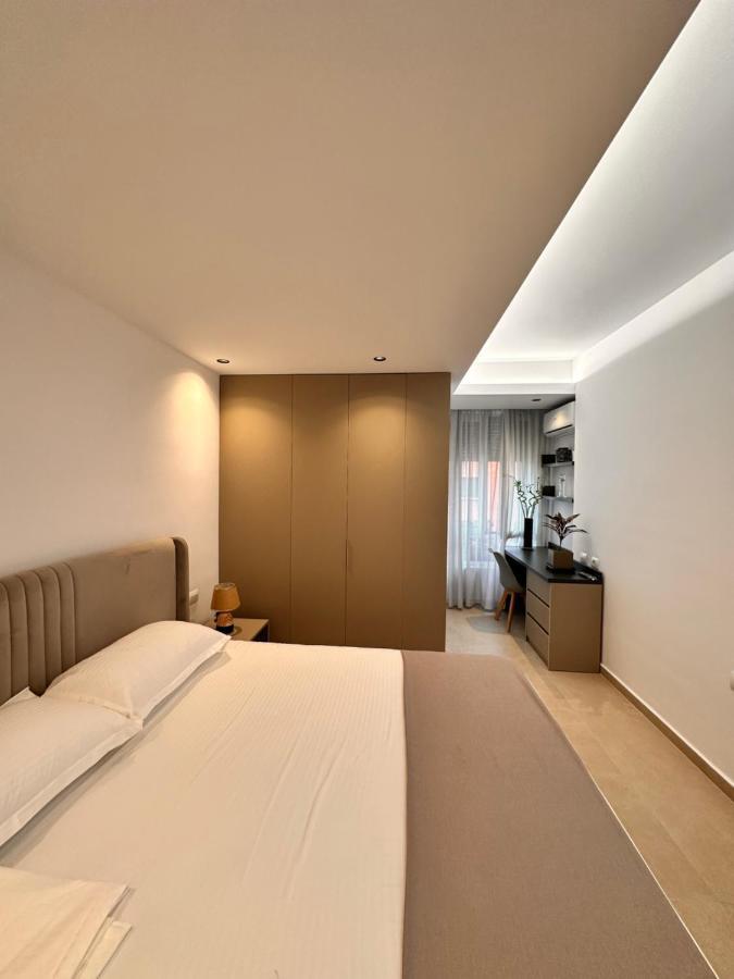 Noon Apartments Tirana Esterno foto